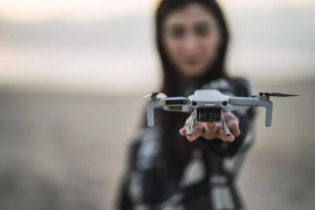 Profesjonaly kurs operatora drona, jak wygląda?